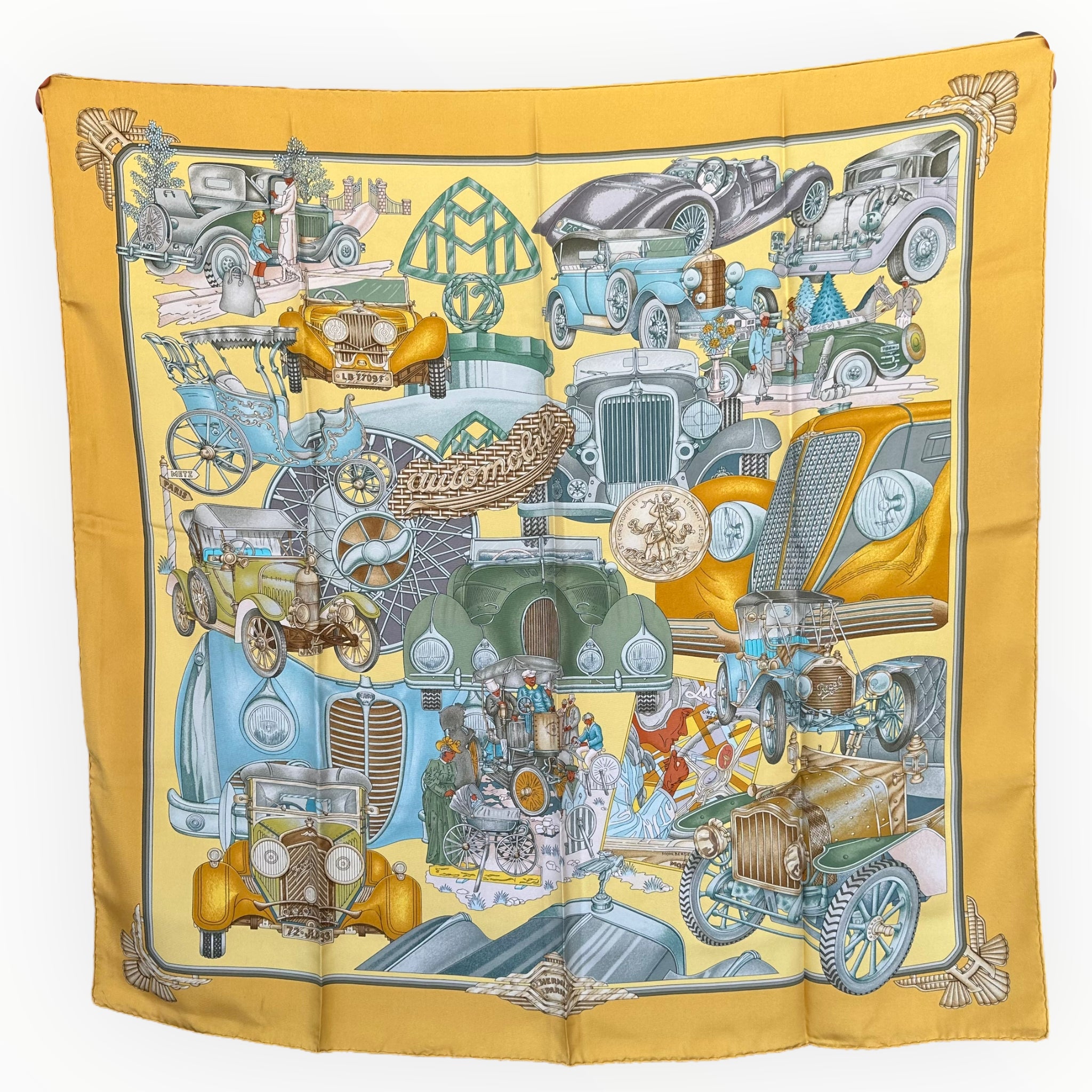 Automobile dessiné par Joachim Metz - Carré Foulard Hermès 90cm-couleur-or