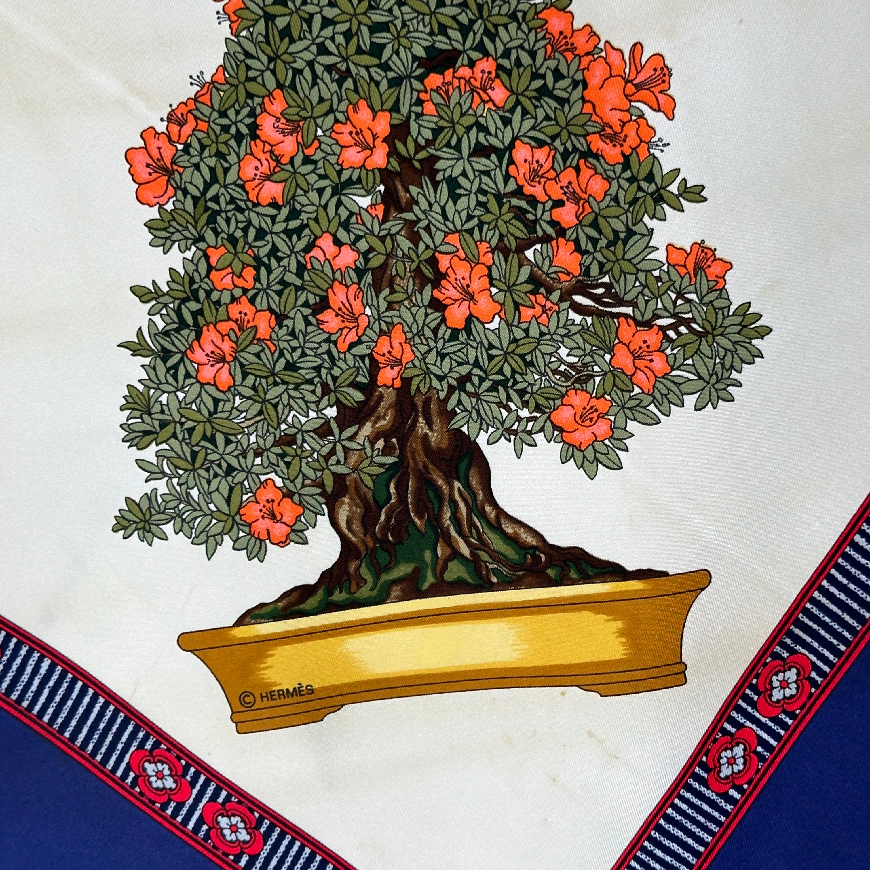 petites-taches-sur-foulard-hermes-beaux-jours-des-bonsai