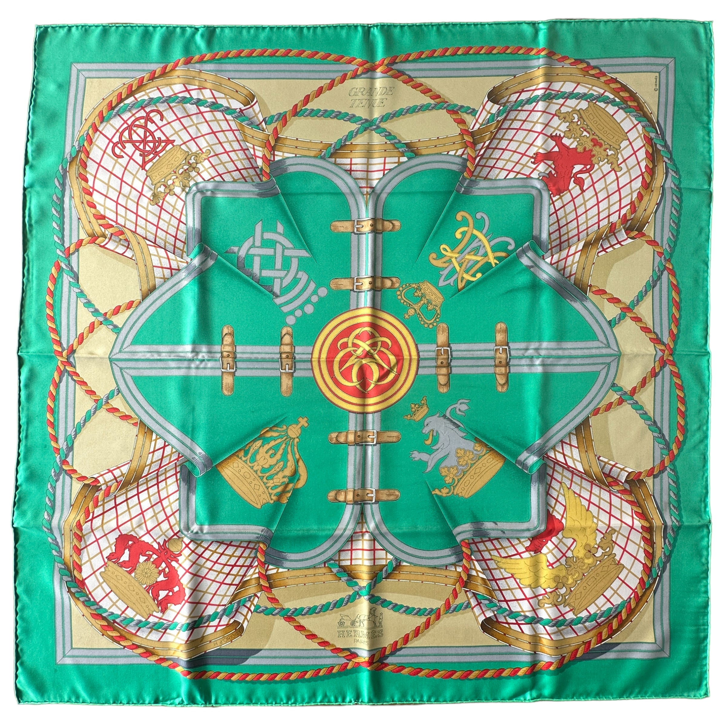 foulard-hermes-grande-tenue-vert