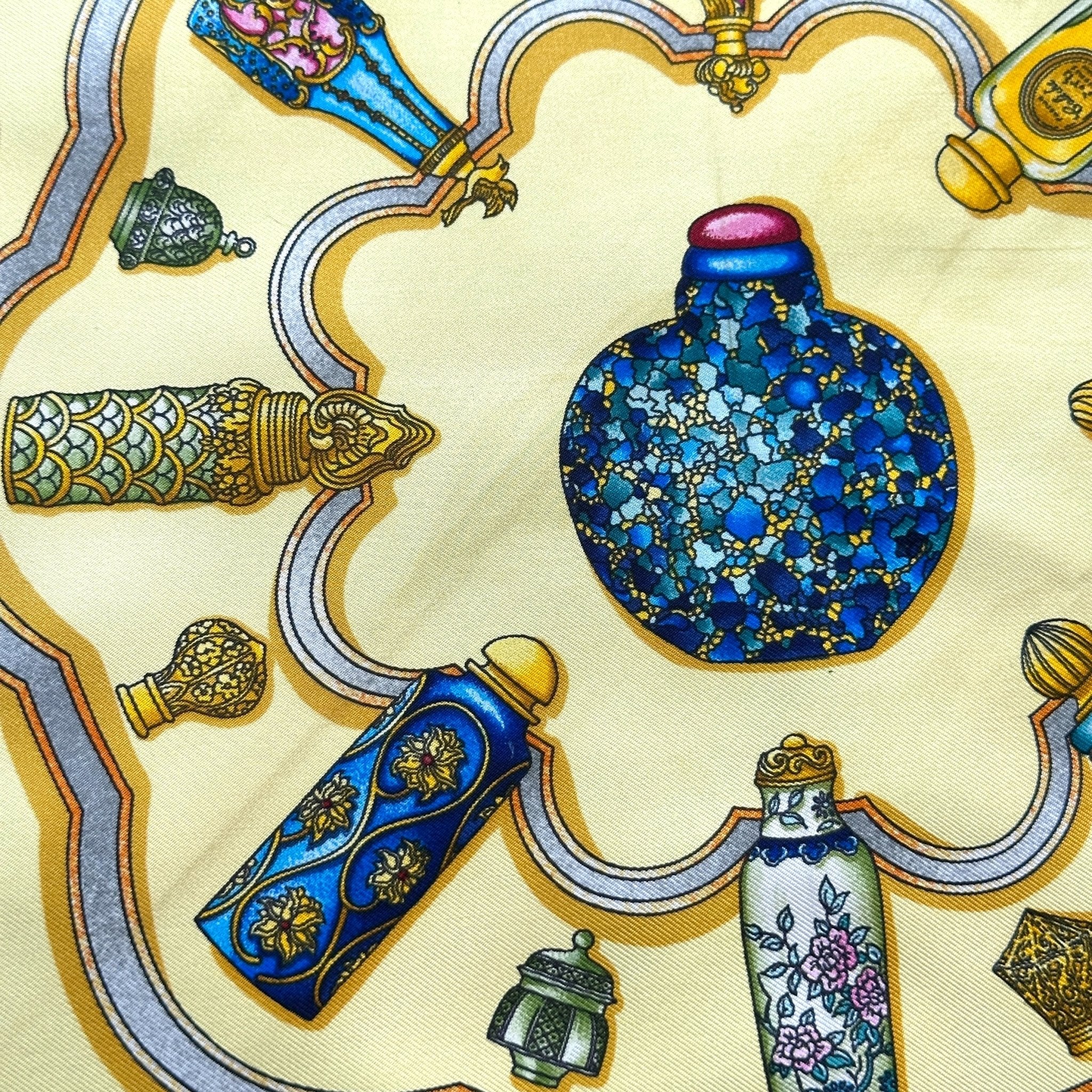 detail salissure sur la pliure du foulard